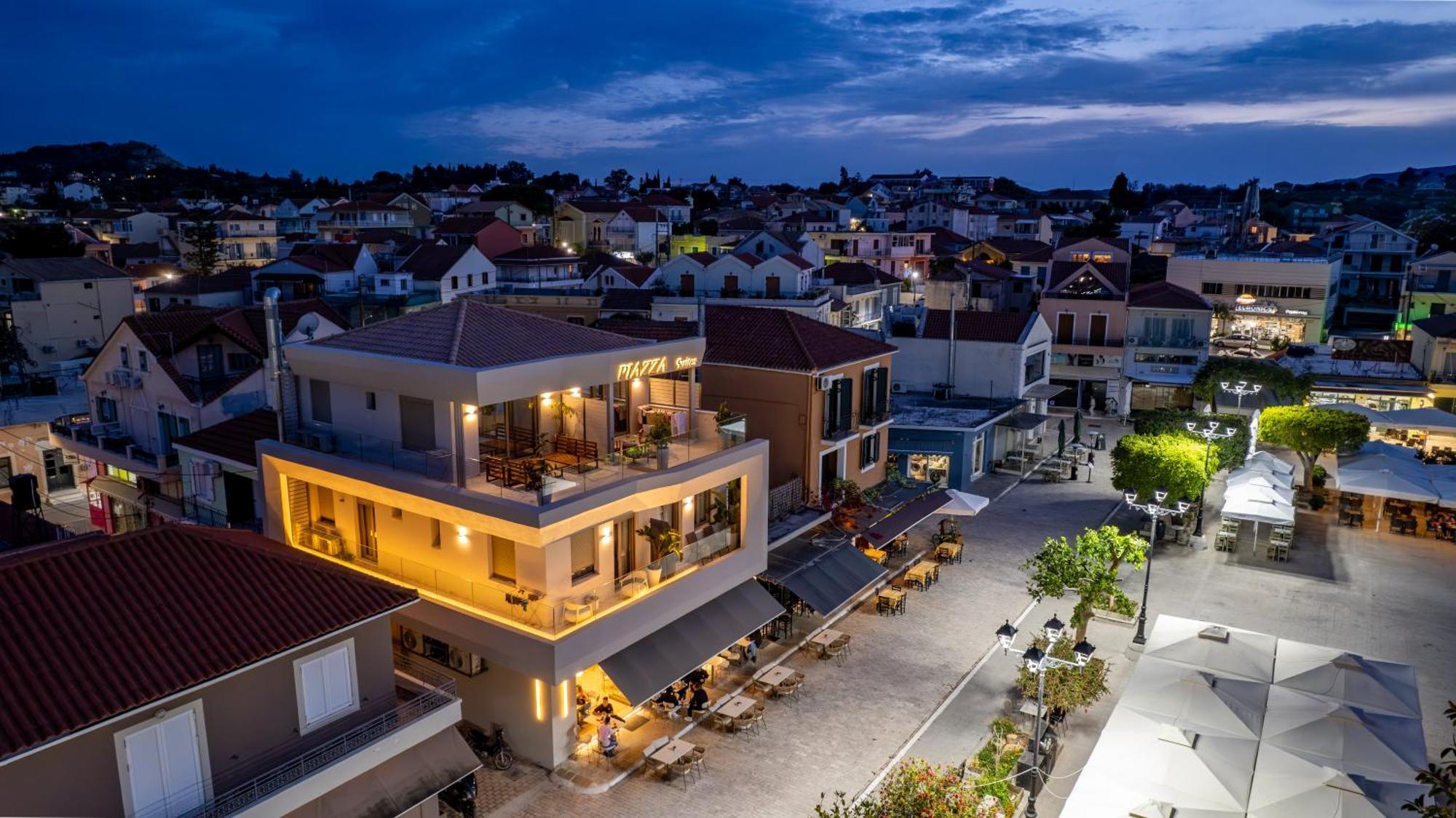 Piazza Suites Lixouri Exterior photo